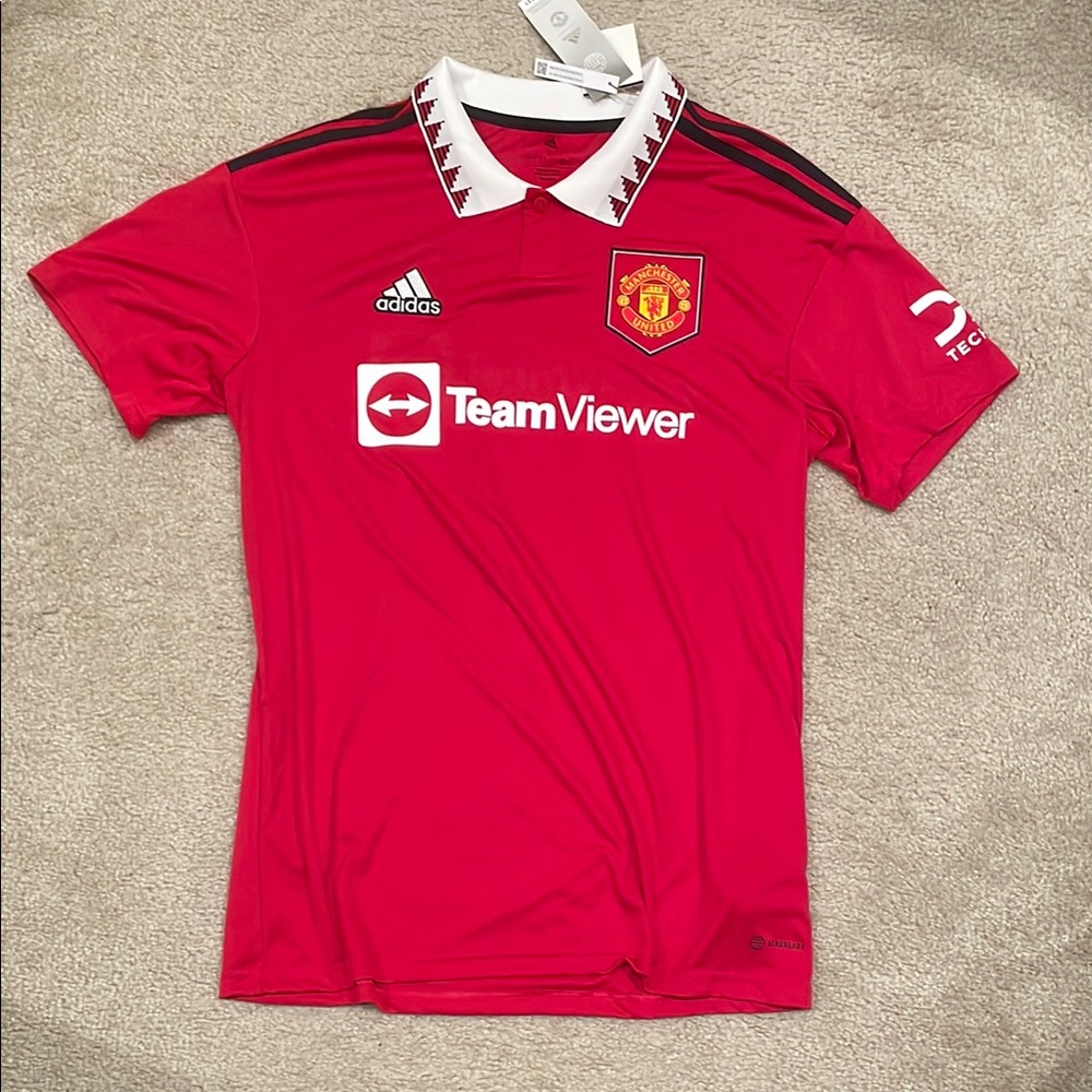 Manchester United adidas 2022/23 Home Jersey men size L NWT